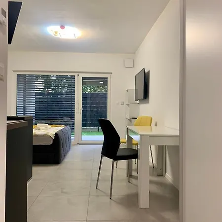 Apartment Point Zero